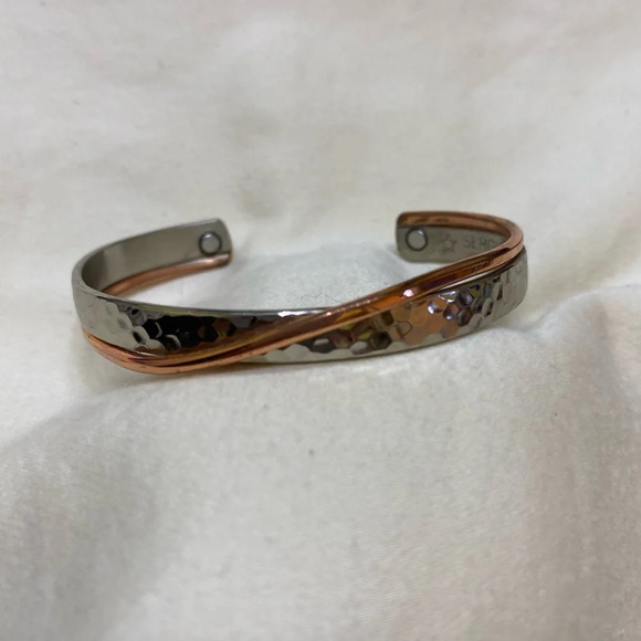 Sergio Lub Magnetic Bracelet - Picture 1 of 5